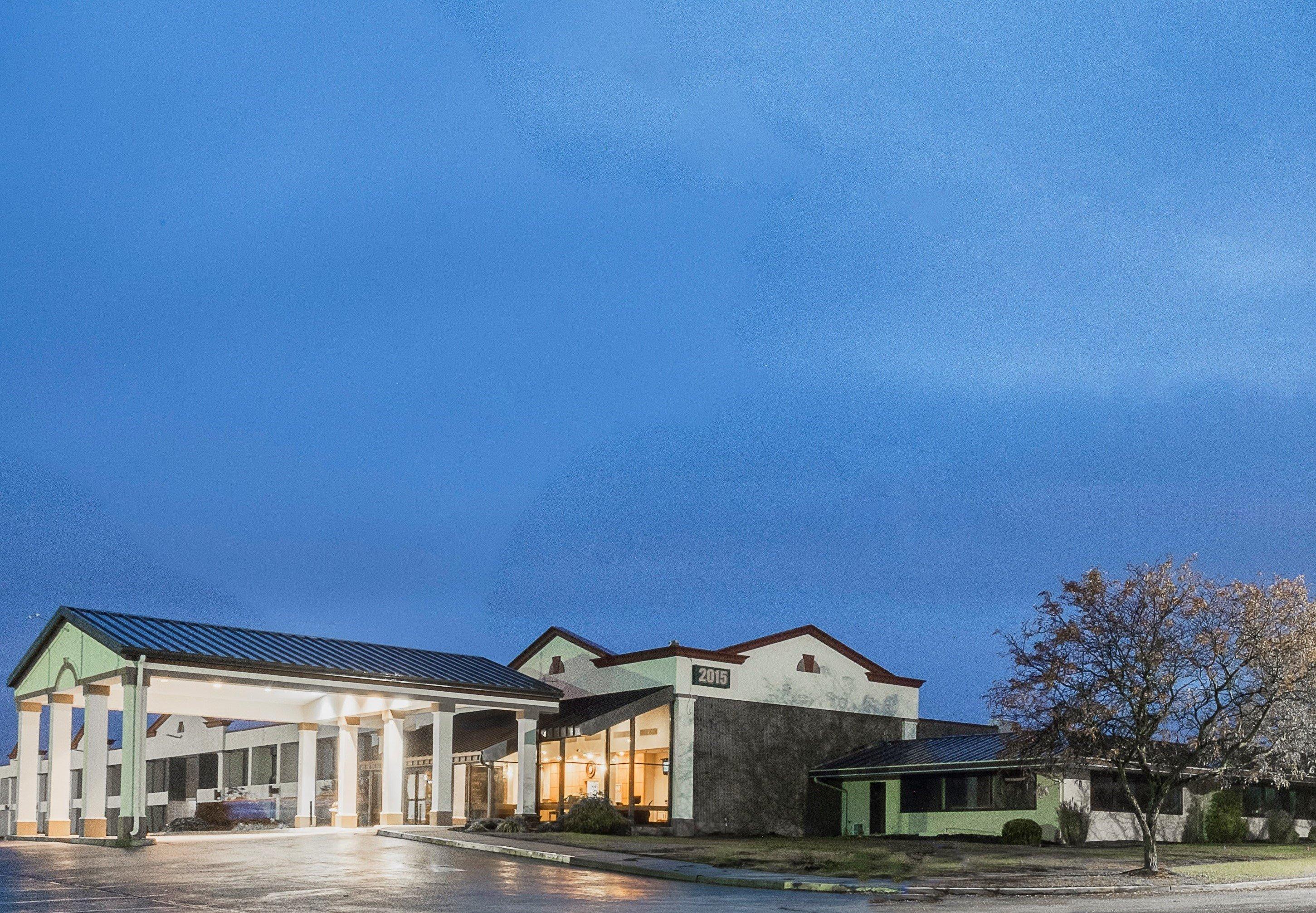 Red Roof Inn & Suites Mt Holly - Mcguire Afb Westampton Buitenkant foto