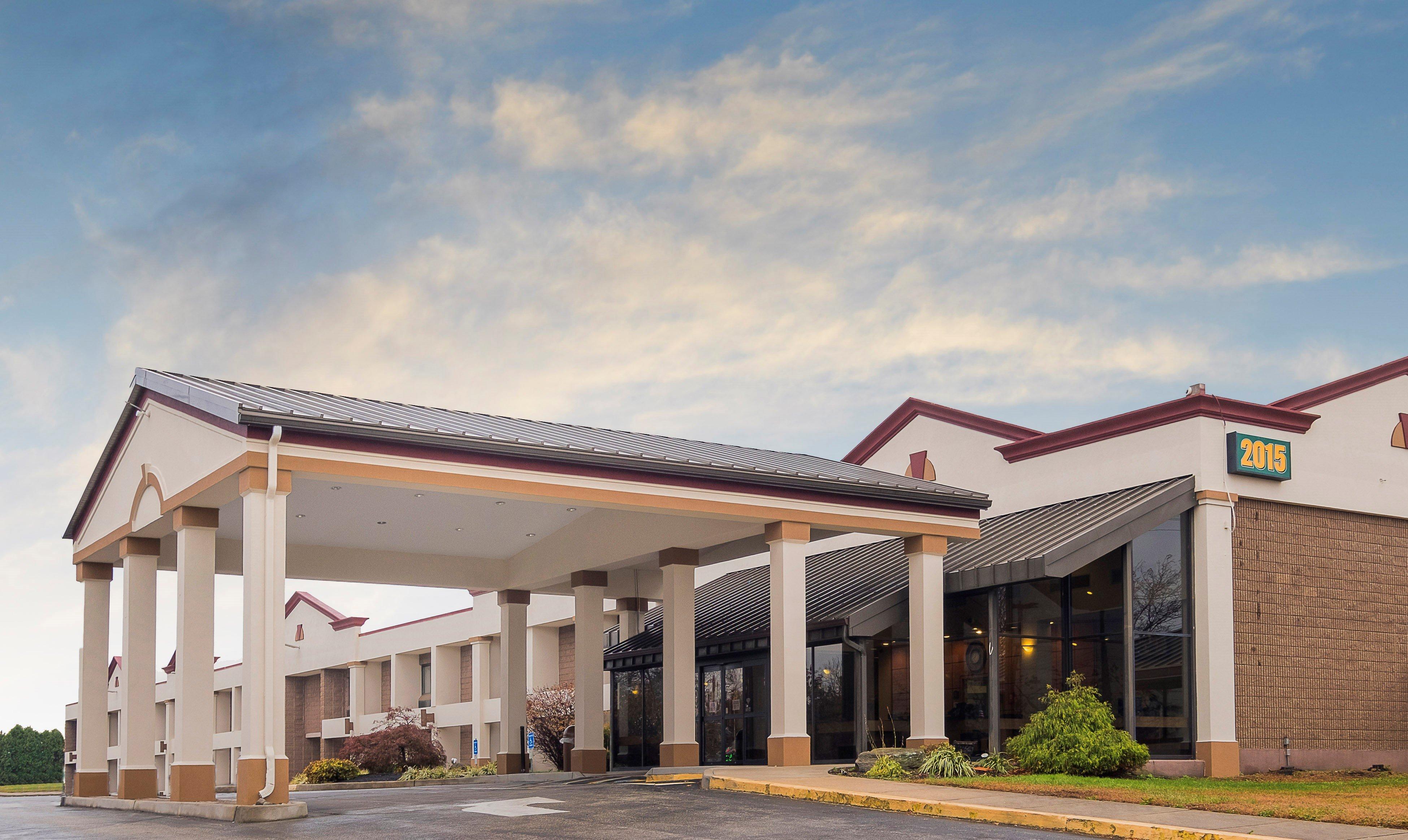 Red Roof Inn & Suites Mt Holly - Mcguire Afb Westampton Buitenkant foto