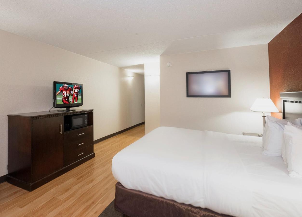 Red Roof Inn & Suites Mt Holly - Mcguire Afb Westampton Buitenkant foto