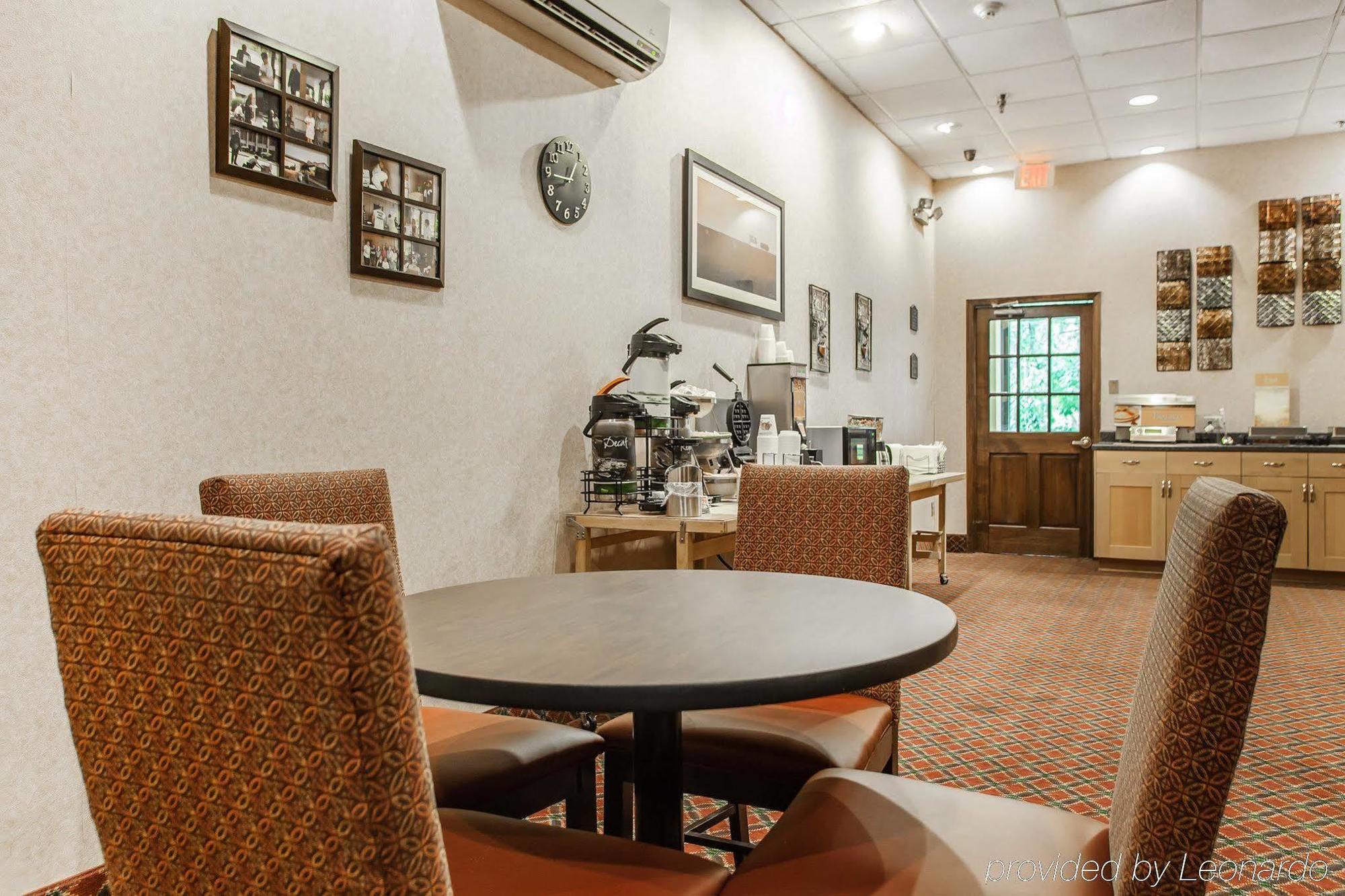 Red Roof Inn & Suites Mt Holly - Mcguire Afb Westampton Buitenkant foto