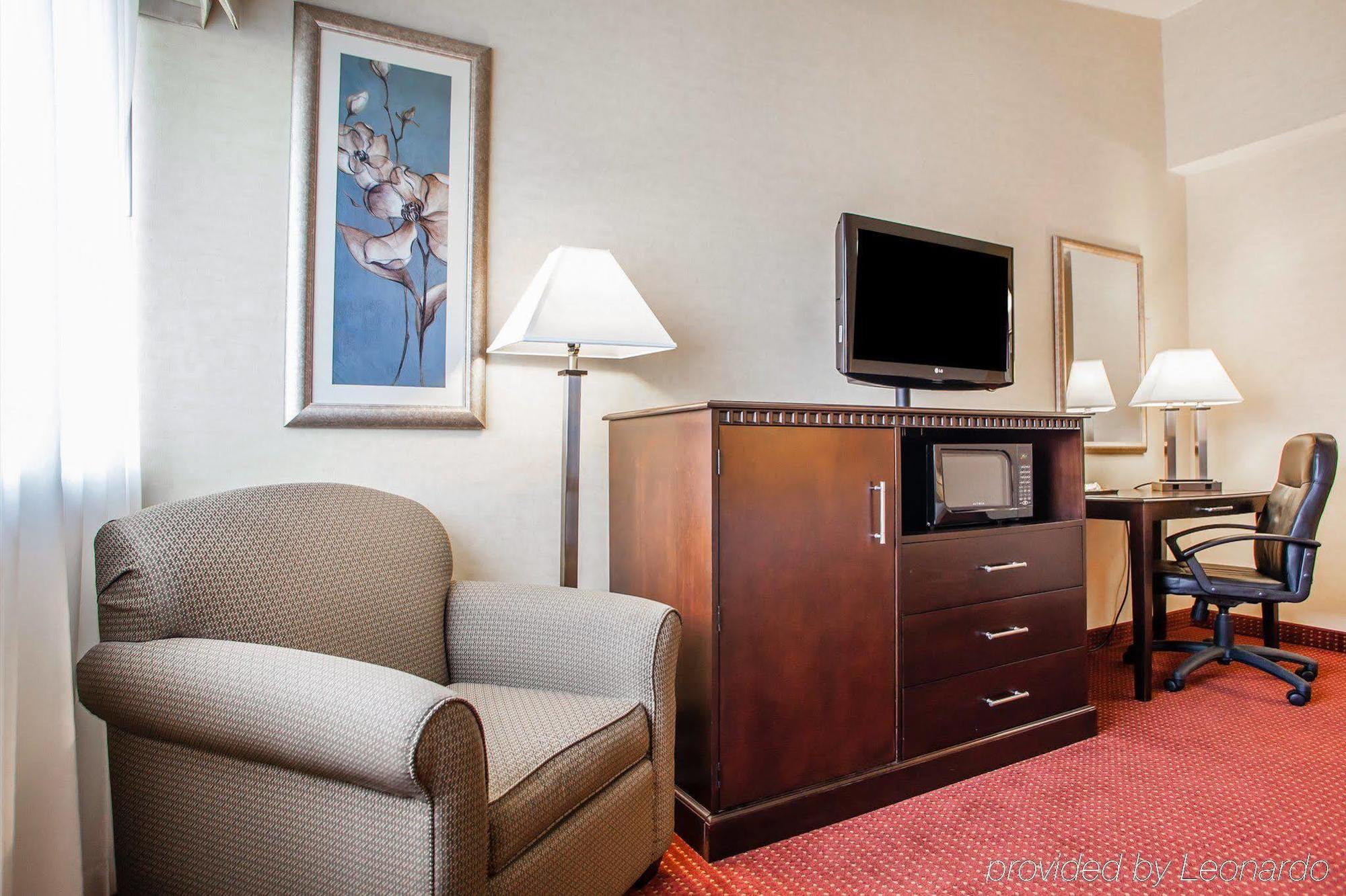 Red Roof Inn & Suites Mt Holly - Mcguire Afb Westampton Buitenkant foto