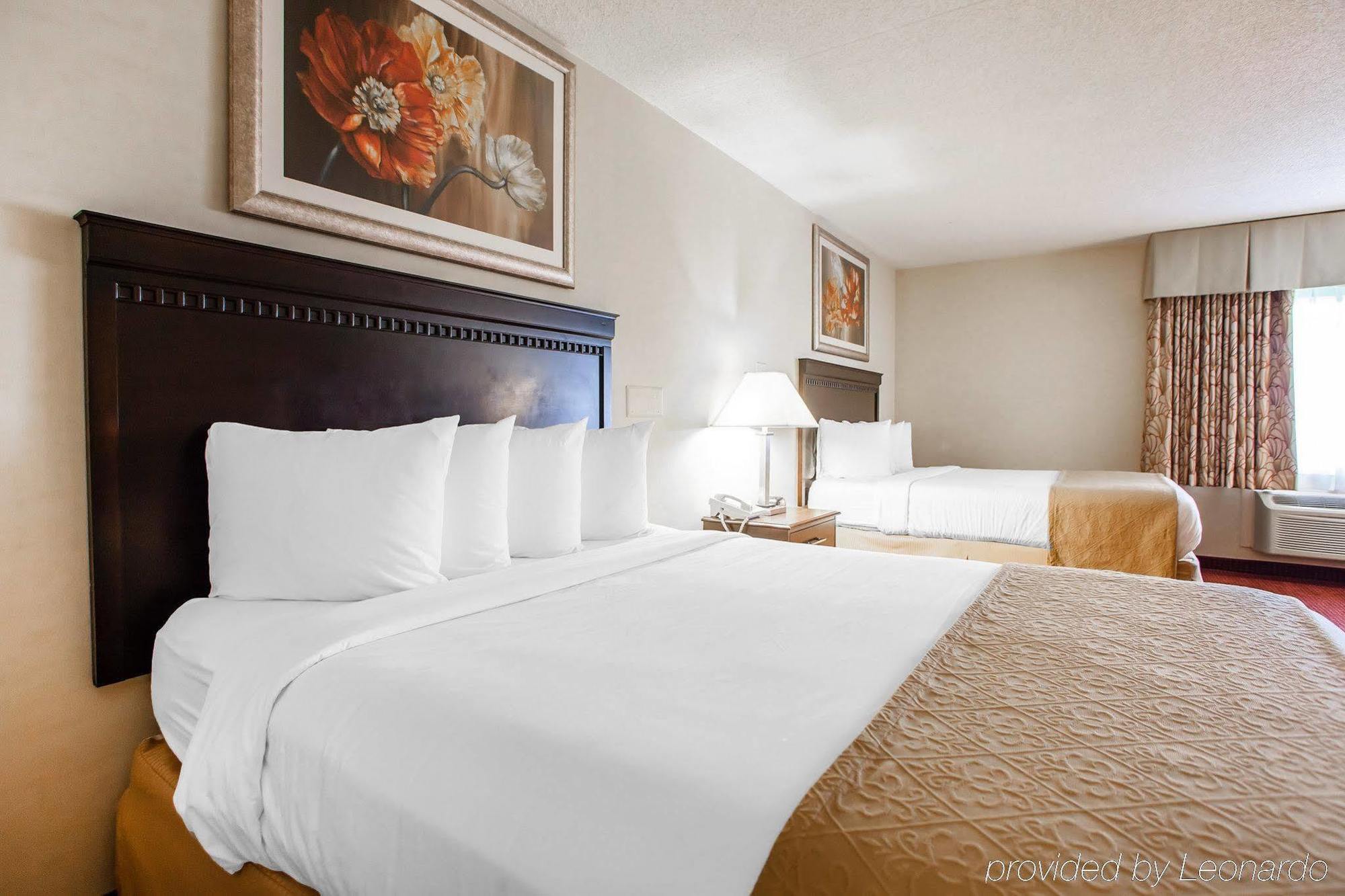 Red Roof Inn & Suites Mt Holly - Mcguire Afb Westampton Buitenkant foto
