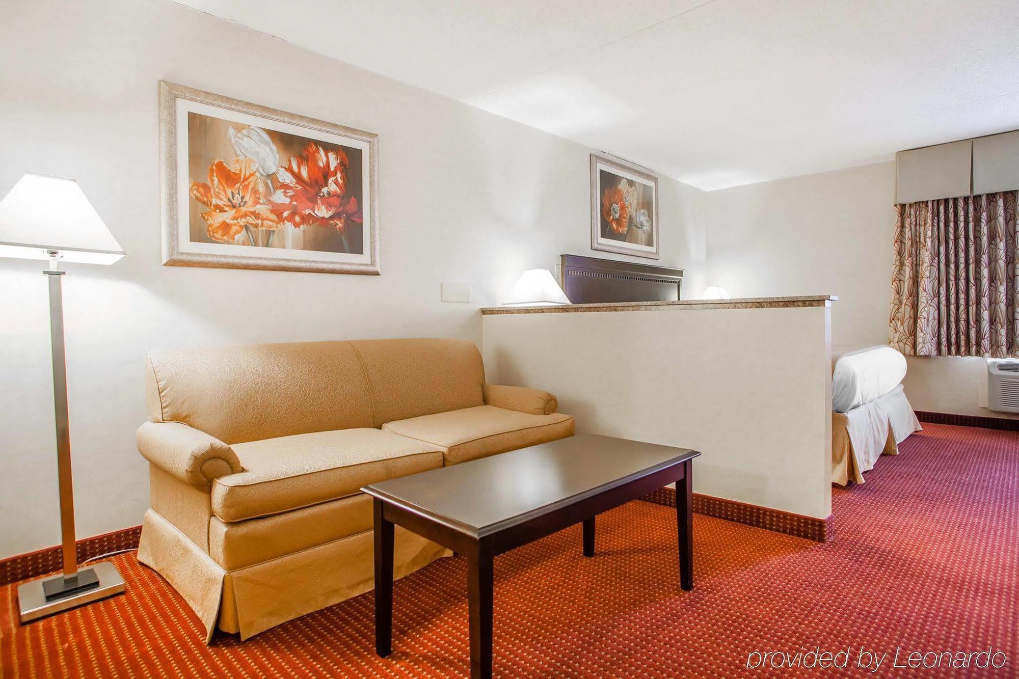Red Roof Inn & Suites Mt Holly - Mcguire Afb Westampton Buitenkant foto