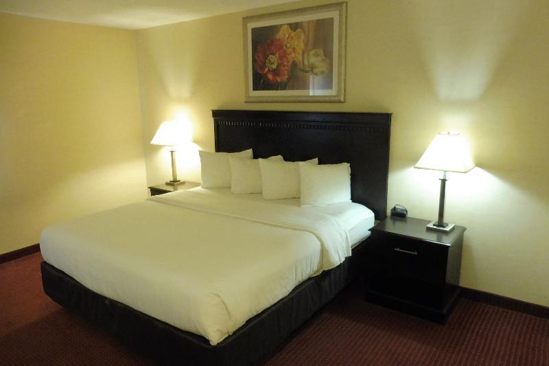 Red Roof Inn & Suites Mt Holly - Mcguire Afb Westampton Buitenkant foto